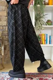 Arbi Needlecord Tartan Barrel Pant Black